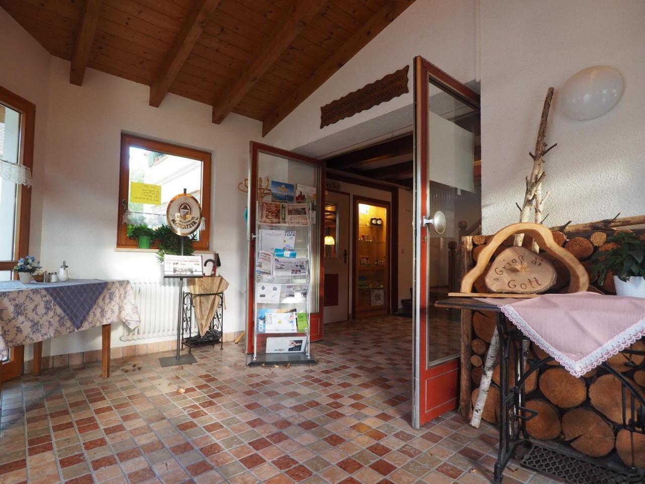 Landgasthof Zum Schwarzen Grat Isny im Allgau Luaran gambar
