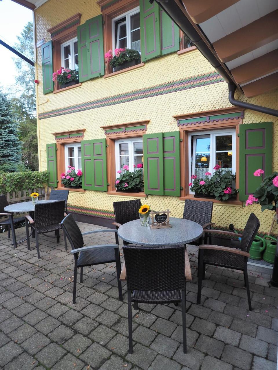 Landgasthof Zum Schwarzen Grat Isny im Allgau Luaran gambar