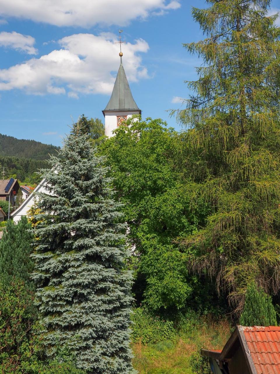 Landgasthof Zum Schwarzen Grat Isny im Allgau Luaran gambar
