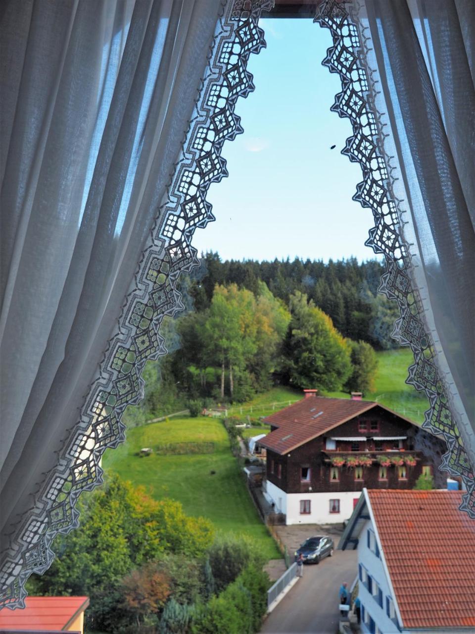 Landgasthof Zum Schwarzen Grat Isny im Allgau Luaran gambar